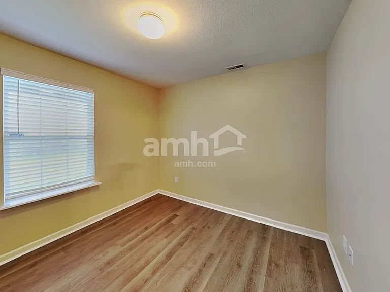 322 Brookview Dr — Photo 15