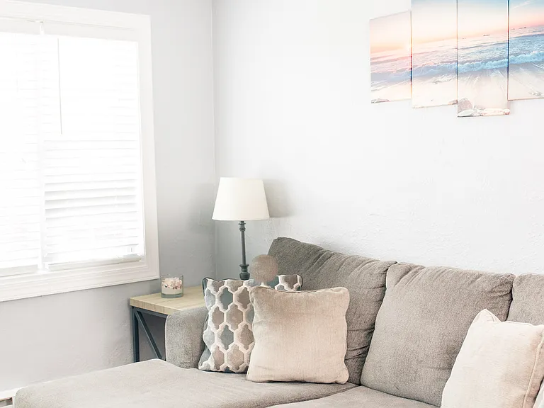 1324 Little Bay Ave #3 — Photo 3