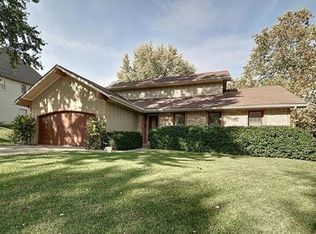 9700 W 103rd Ter, Overland Park, KS 66212