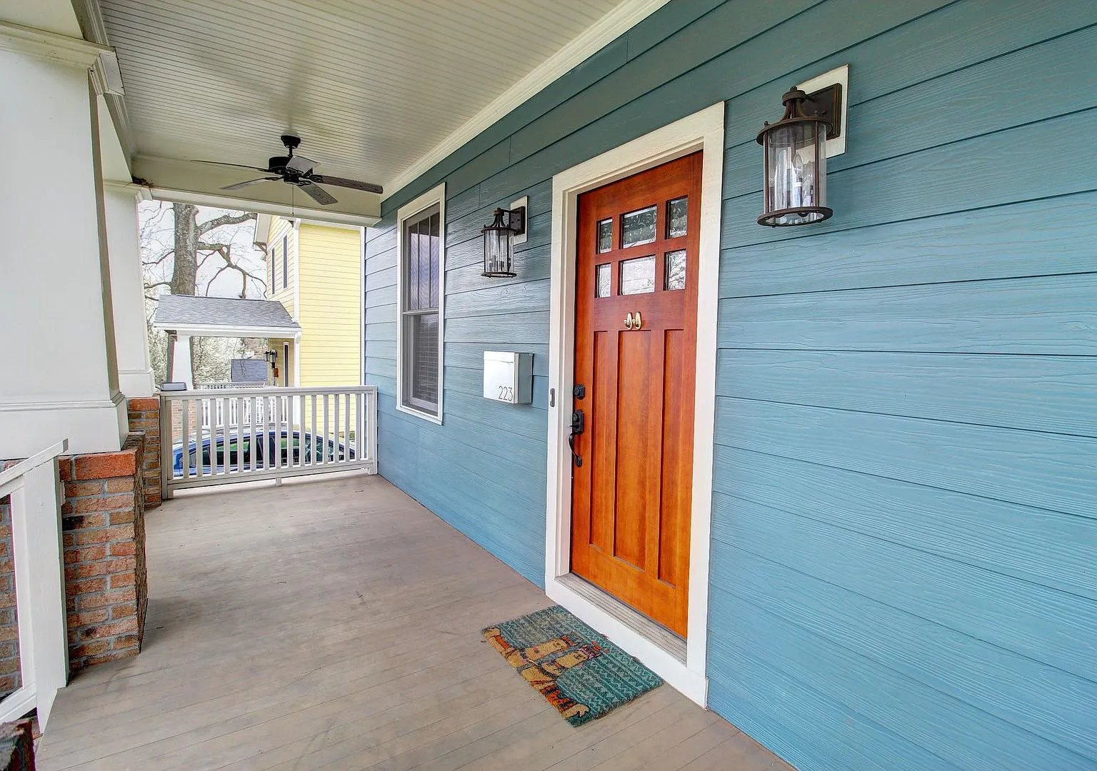 Price Reduced! Beautifully Spacious 3bd/2.5ba Home Just Minutes from Downtown Durham with Fenced-... — Photo 3