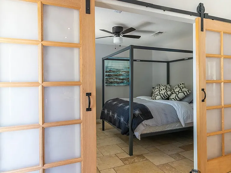 1432 Desert Hills Dr — Photo 9