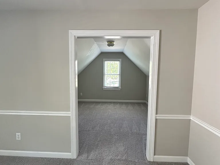 717 Bluffcreek Dr — Photo 24