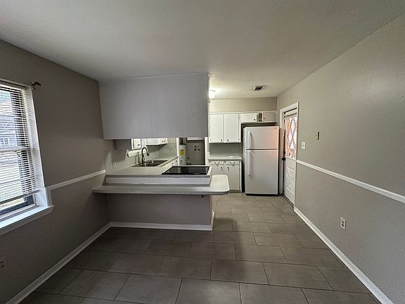 4th image of 8852 Bernay Dr