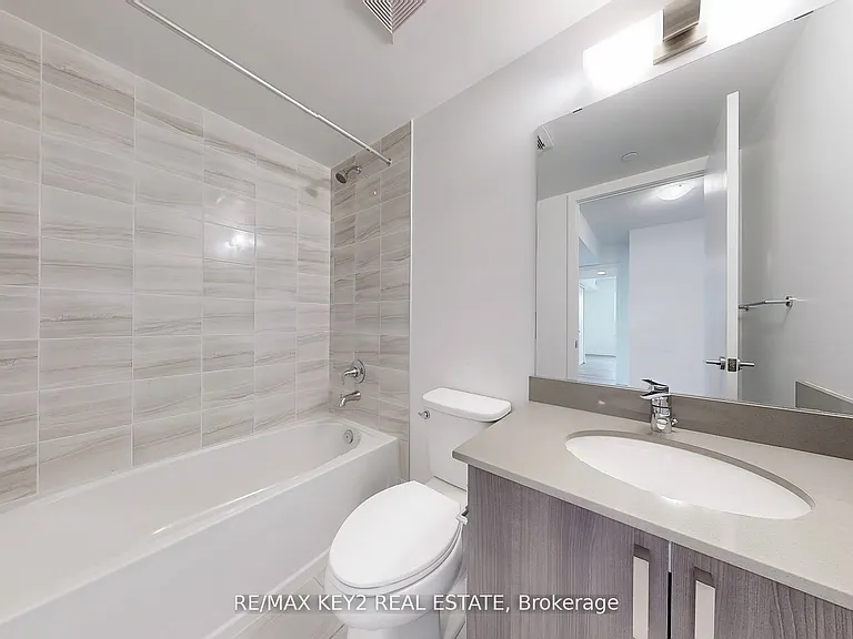 556 Marlee Ave #425 — Photo 12