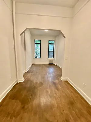 Rented by CMV Realty Inc. | media 7