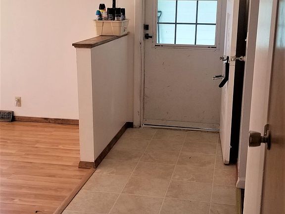3rd image of 125 Rolling Hills Dr