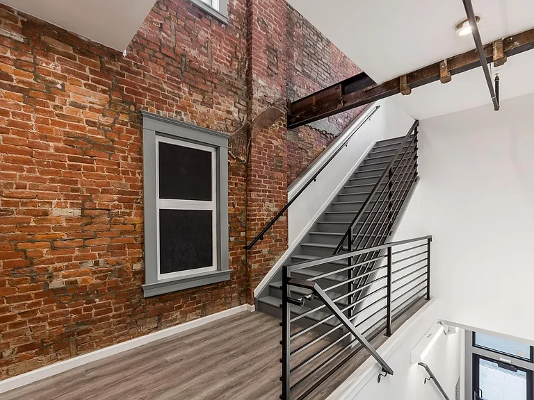 218 E Main St #3-F — Photo 20