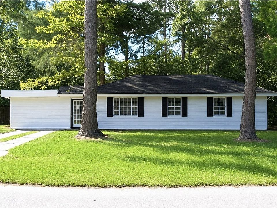 1st image of 705 Azalea Cir