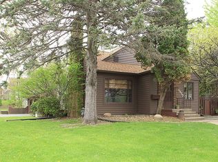 1957 Mount Vernon Rd SE, Cedar Rapids, IA 52403