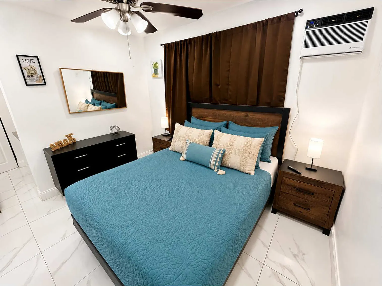 Studio, 1.0 bath, 344 sqft, $1,925 — Photo 2