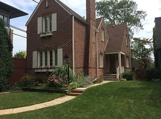 2539 Hurd Ave, Evanston, IL 60201
