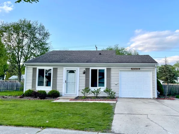 29W780 Galbreath Dr, Warrenville, IL 60555