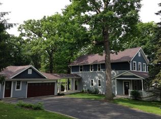 28641 W Fox River Dr, Barrington, IL