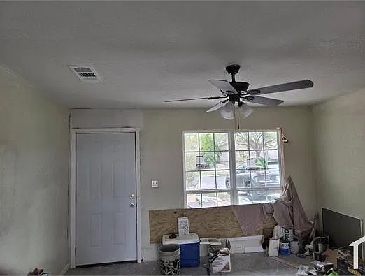 3 bed, 1148 sqft, $1,450 — Photo 4