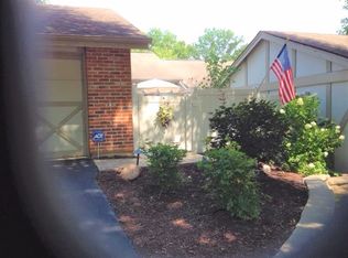 2152 Mason Lake Dr, Ballwin, MO