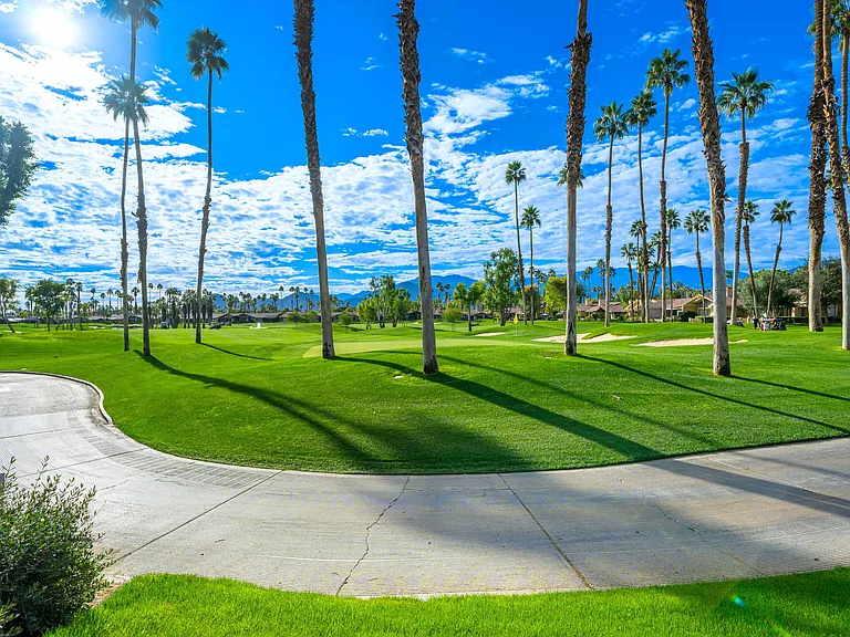321 Bouquet Canyon Dr — Photo 38