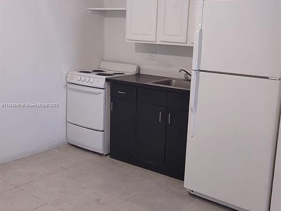 4th image of 101 NW 29th Ave APT 2