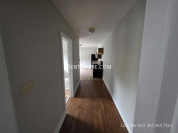 4th image of 103 Pine St APT 3