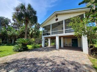 11927 W Waterwood Dr, Crystal River, FL 34429