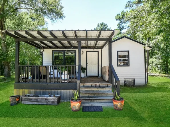 180 Maurine Ln, Cleveland, TX 77328