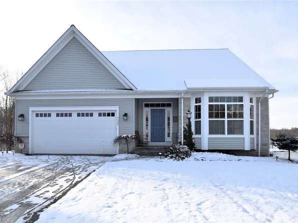 7305 Edwards Lndg, Chagrin Falls, OH 44023