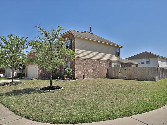 3rd image of 10059 Arcadian Springs Ln