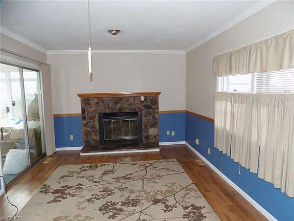 4th image of 1152 Chalet Dr