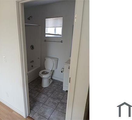 3rd image of 1133 E 101st St #2