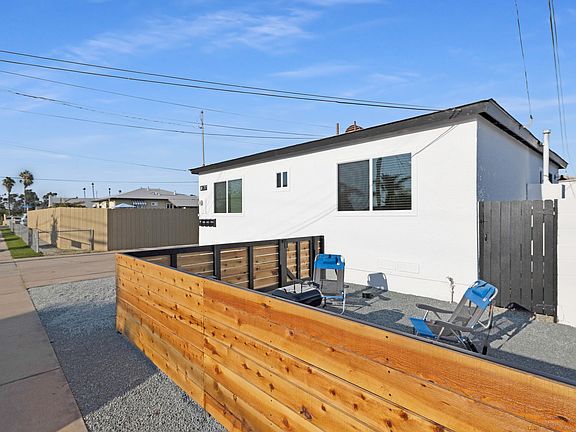5th image of 77 Oaklawn Ave