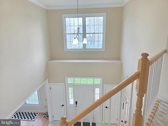 4th image of 33 Chicory Ln