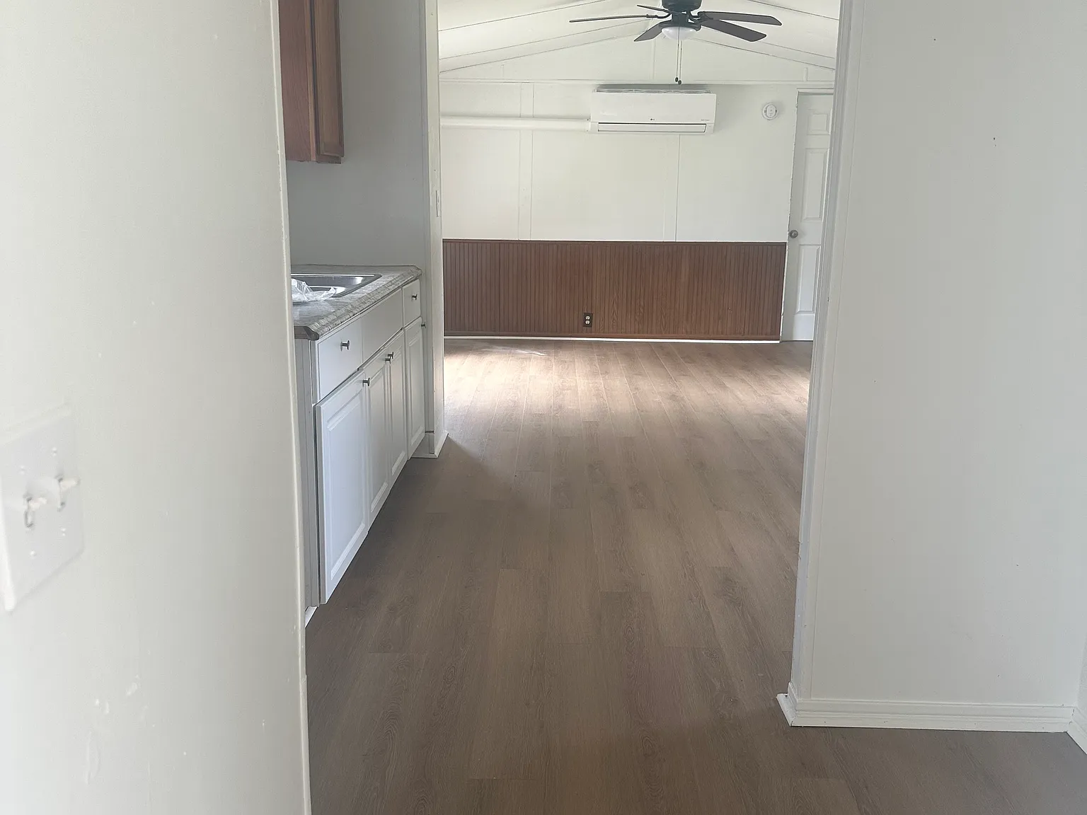 2 bed, 800 sqft, $850 — Photo 2