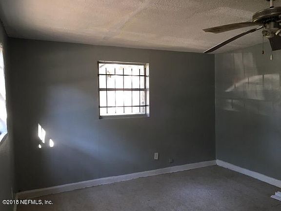 2nd image of 1623 W 32nd St