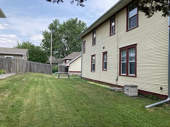 Spacious yard with new patio and table