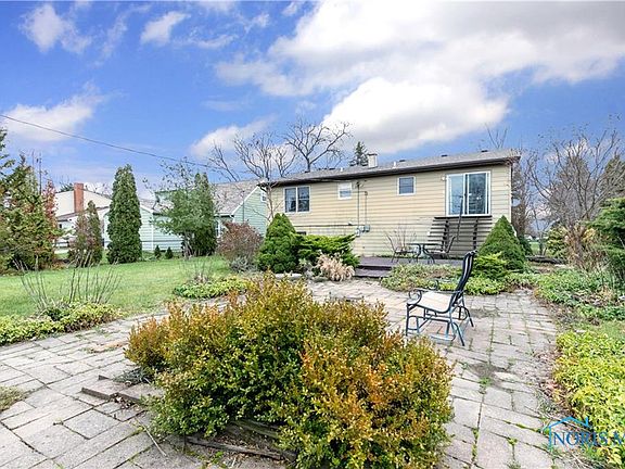 2nd image of 3443 Piper Dr