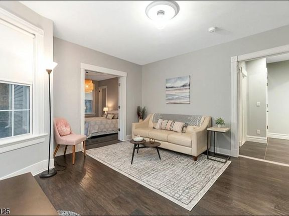 2nd image of 179 Ashland Ave Floor 2