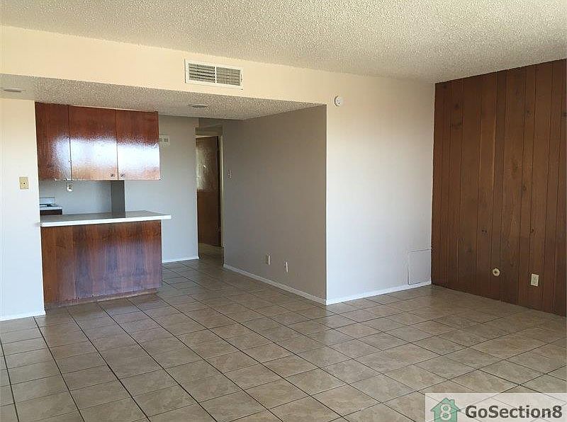 1st image of 601 W Yandell Dr APT 33