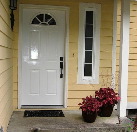 2nd image of 1204 122nd Street Ct E