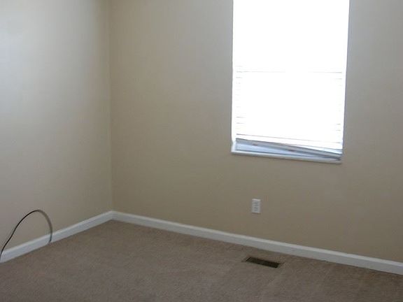 4th image of 2006 Rolling Brook Dr NE