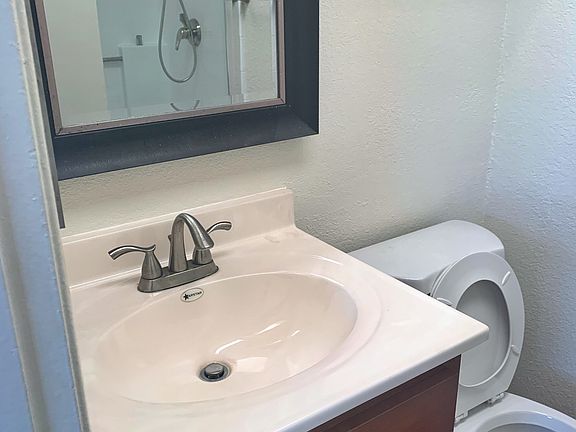 4th image of 4128 Georgia St #7