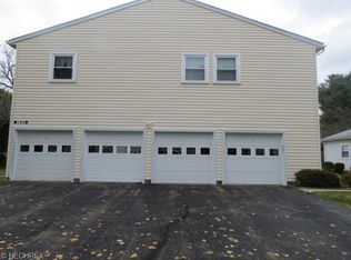 2544 Royal County Down APT B, Uniontown, OH 44685