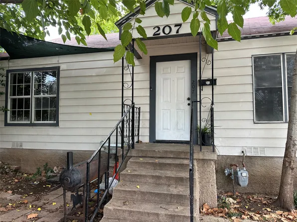 207 N Albrook Dr, Dallas, TX 75211