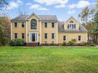 9 Harris Farm Rd, Bolton, MA 01740