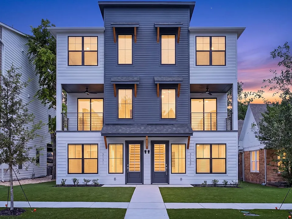 3133 Cockrell Ave