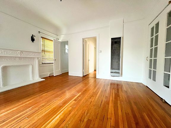 3rd image of 432 N Norton Ave #436-1/2