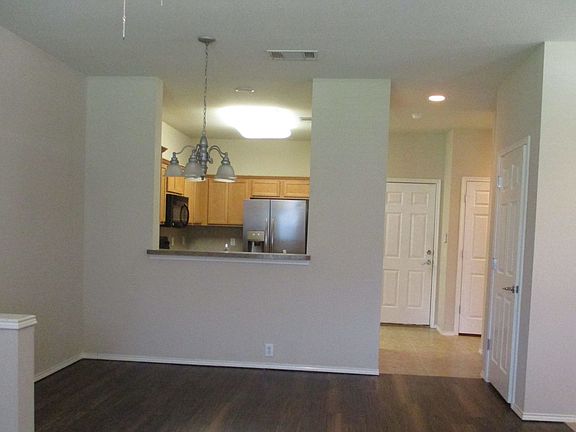 3rd image of 2222 Canterbury Park Dr