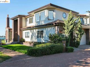 12 Ennis Pl, Alameda, CA 94502