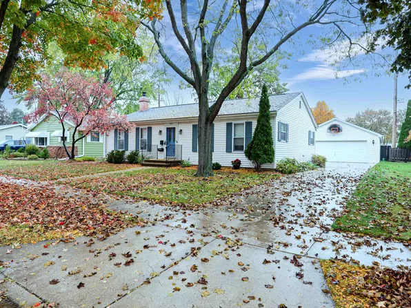 930 W Lindbergh St, Appleton, WI 54914