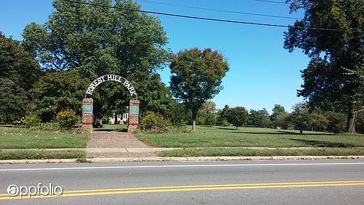 3rd image of 4018 Forest Hill Ave
