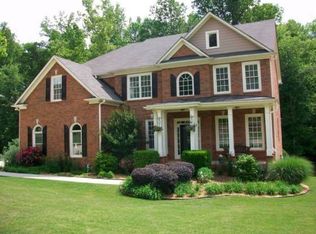 825 River Cliff Ct, Suwanee, GA 30024