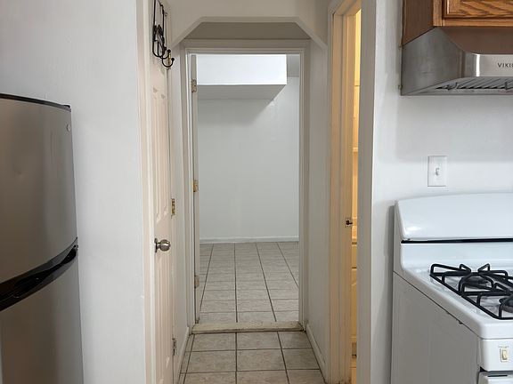 5th image of 375 Seaview Ave #1